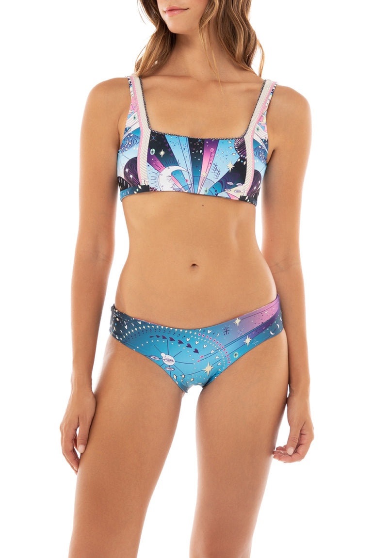 Main image -  Eter-Bikini-Top-Colleen-13742-front-with-model-main-side