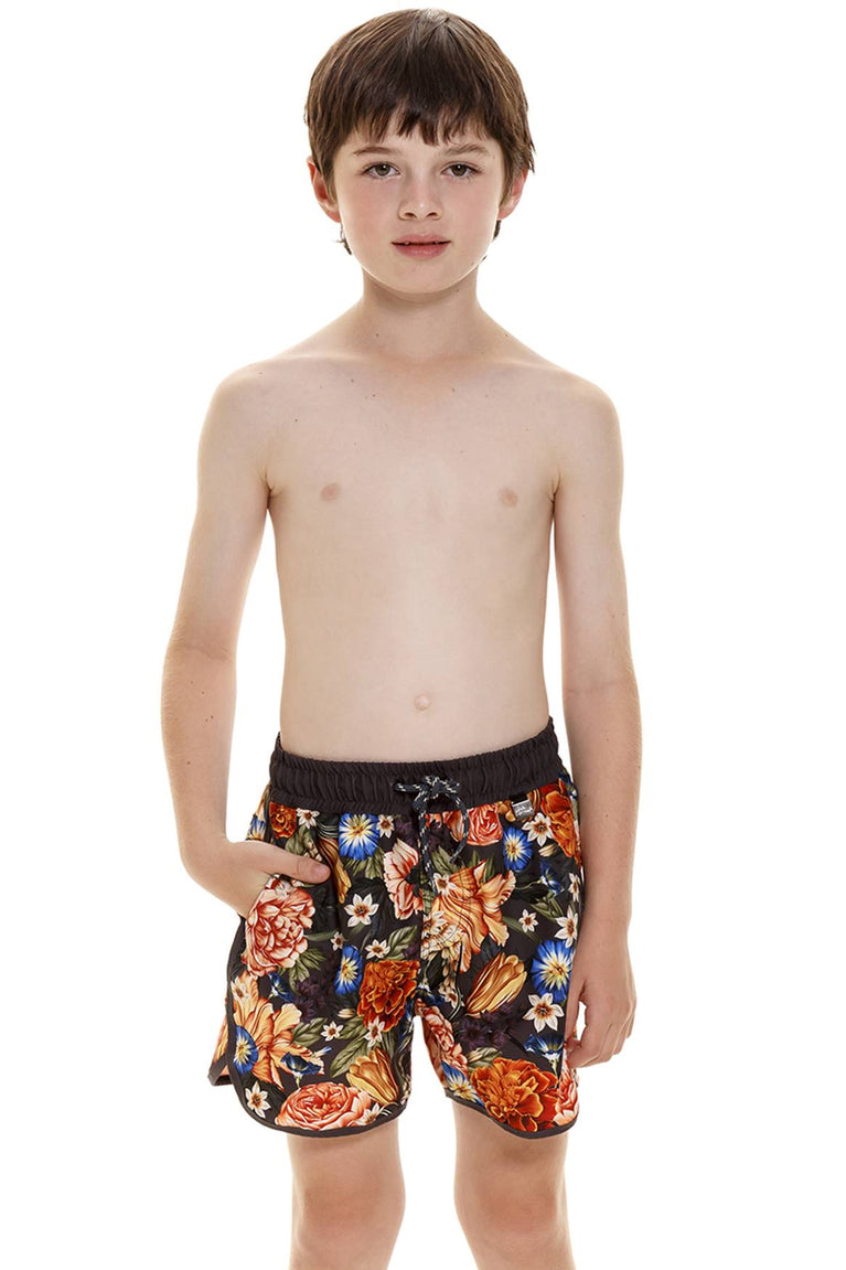 Main image -  numen-tiago-kids-trunk-12295-front-with-model