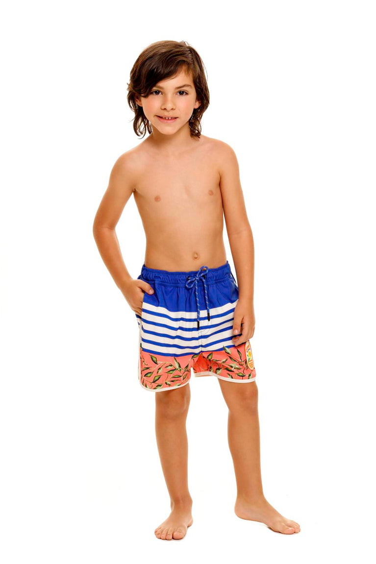 Main image -  Tiago-Kids-Trunk-13507-front-with-model