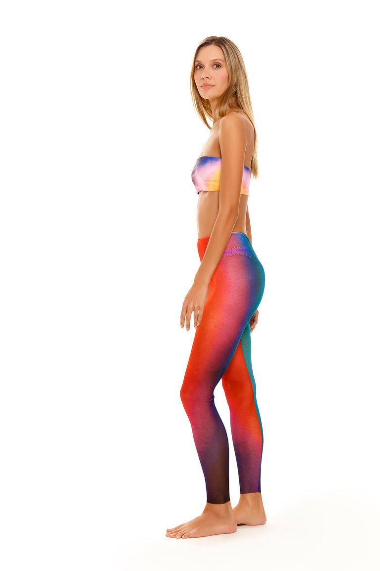 Hover Alternative image -  vini-bia-leggings-10553-side-with-model